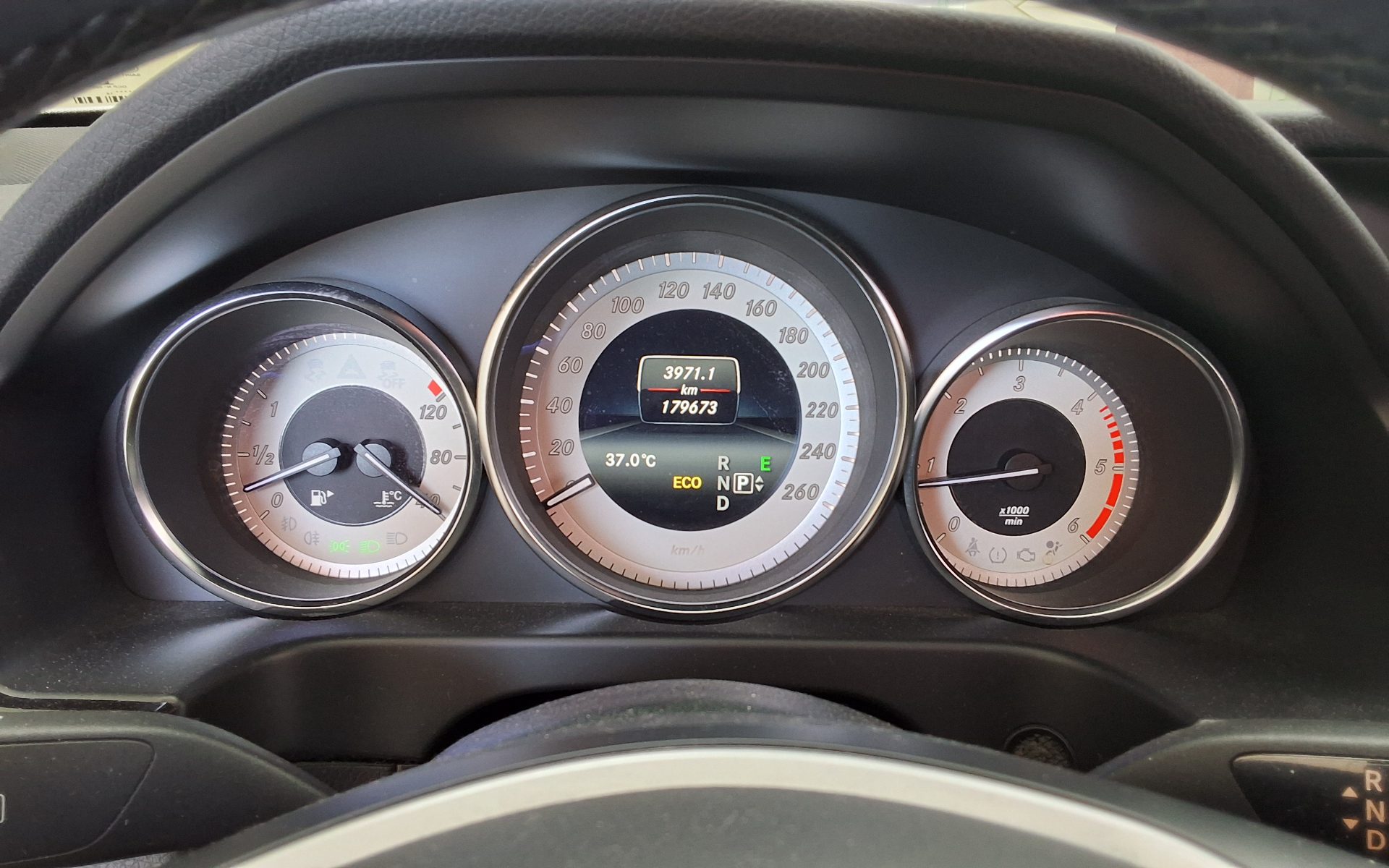 مرسيدس بنز E Class (4Th Gen) E250 Cdi فورماتيك 2014 4MATIC
