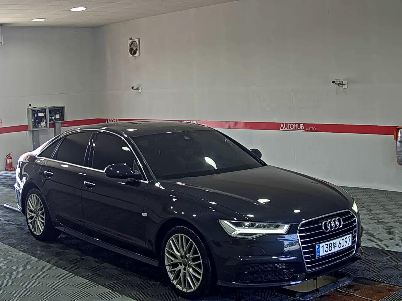 أودي إيه 6 (4Th Gen) 35 TDI بريميوم 2018 بريميوم