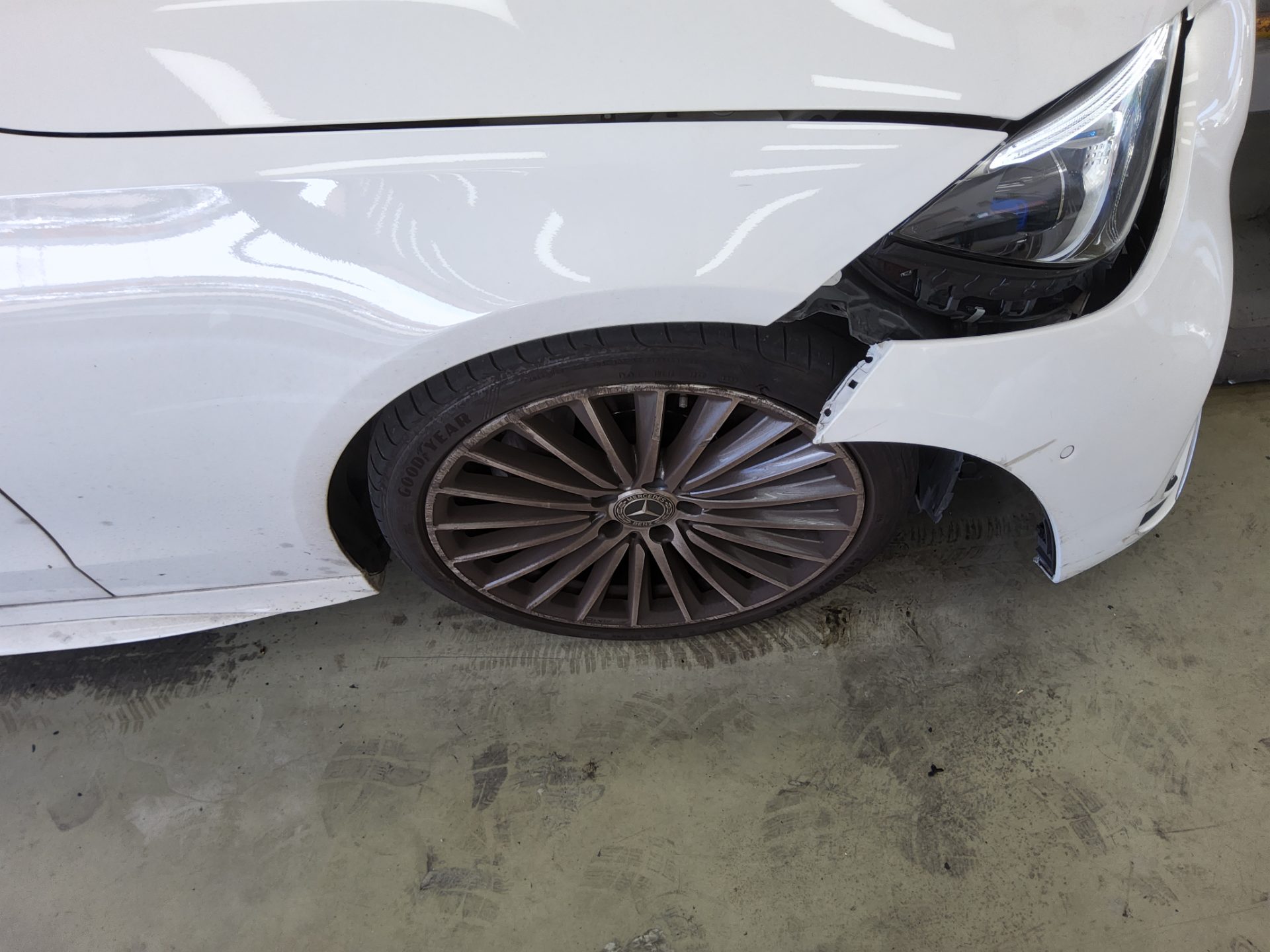 2023 - mercedes-benz c300