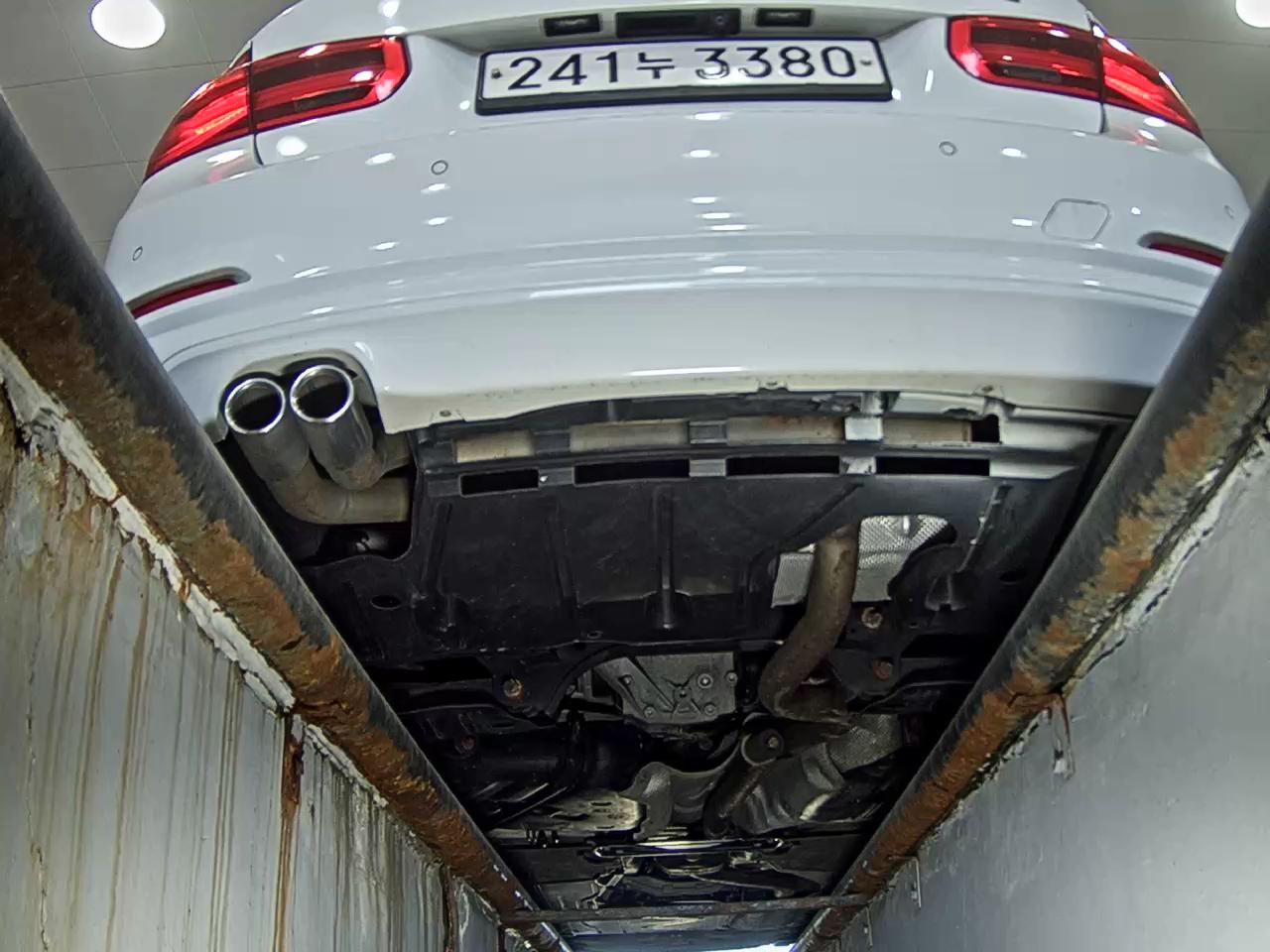 بي إم دبليو 3 Series (6Th Gen) 320D 2017 320d