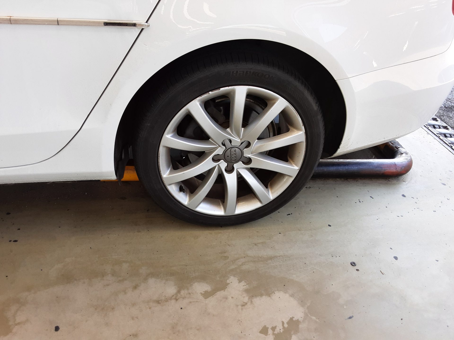 أودي إيه 4 (4Th Gen) 2.0 TDI كواترو Dynamic 2014
