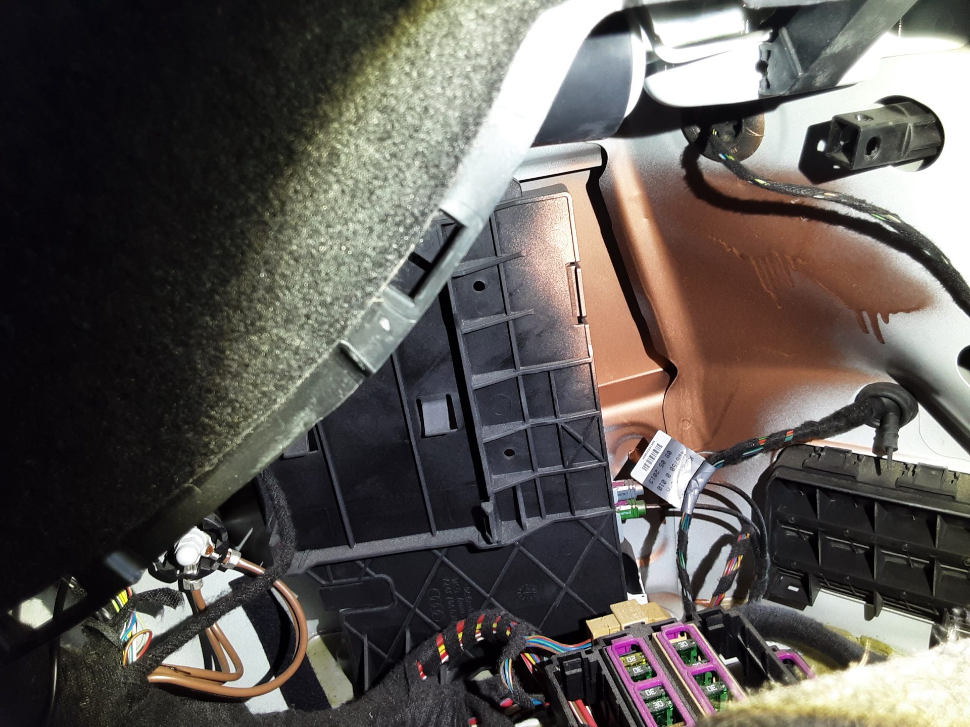 أودي إيه 4 (4Th Gen) 2.0 TDI كواترو Dynamic 2014