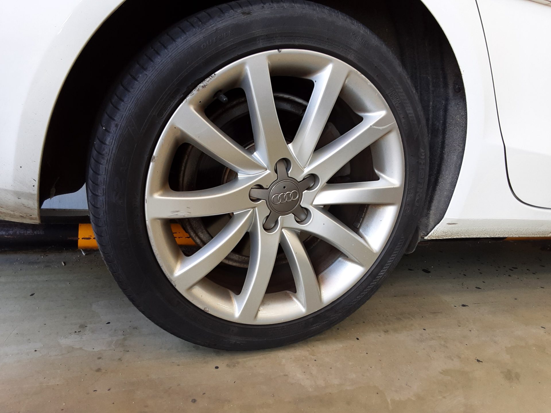 أودي إيه 4 (4Th Gen) 2.0 TDI كواترو Dynamic 2014