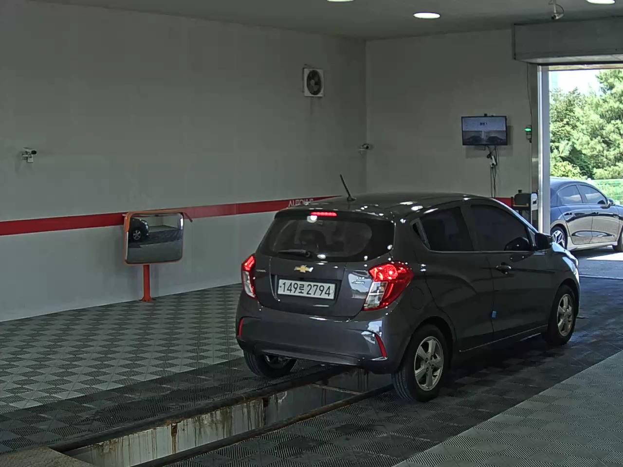 2016 - chevrolet spark