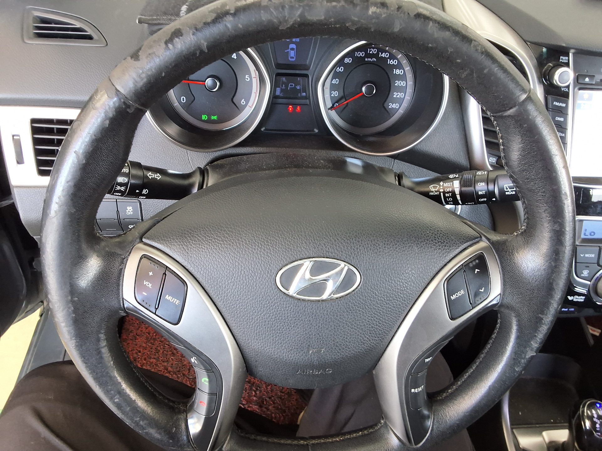 هيونداي جديد I30 1.6 VGT Unique 2012