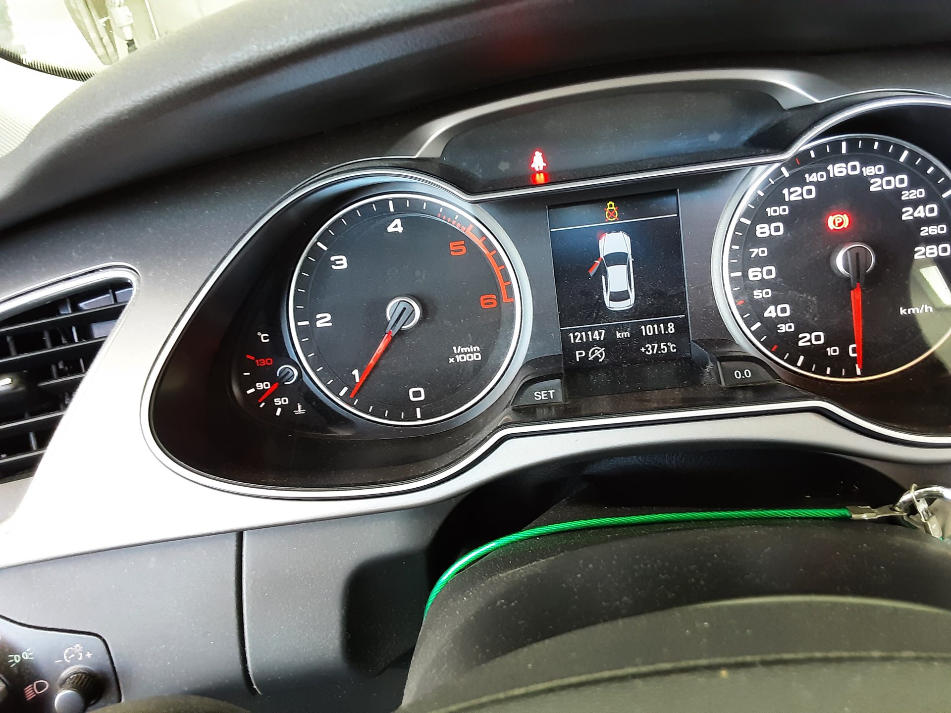 أودي إيه 4 (4Th Gen) 2.0 TDI كواترو Dynamic 2014