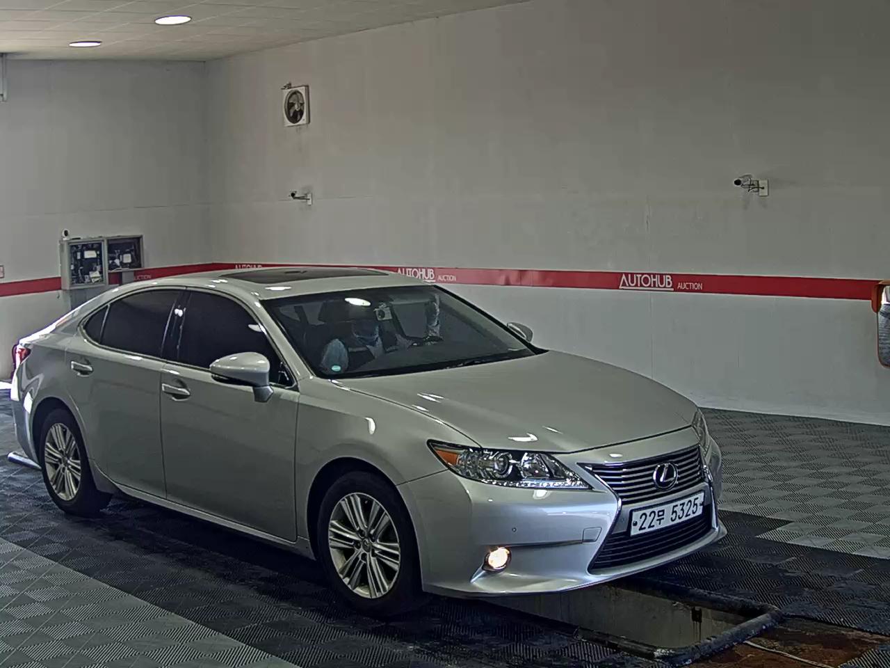 لكزس إي إس (6Th Gen) 350 2013