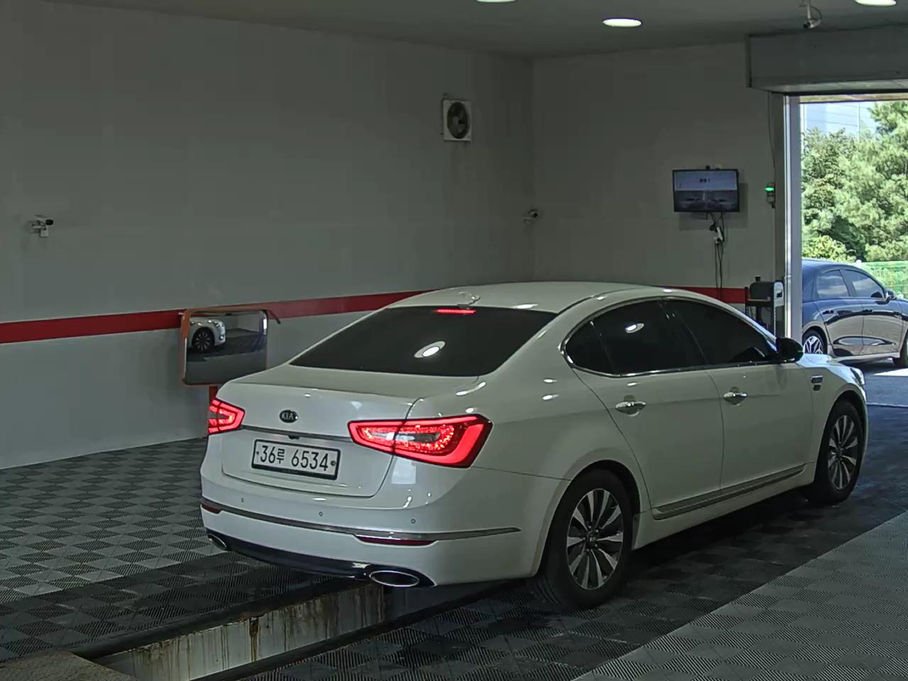 2014 - kia k7