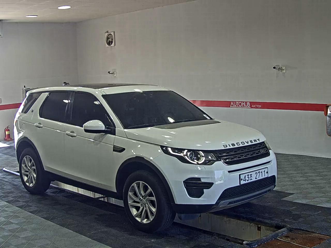 لاند روفر Rover Discovery Sport 2.0 Td4 Se 2017 SPORT SE