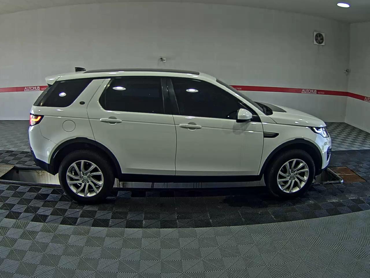لاند روفر Rover Discovery Sport 2.0 Td4 Se 2017 SPORT SE