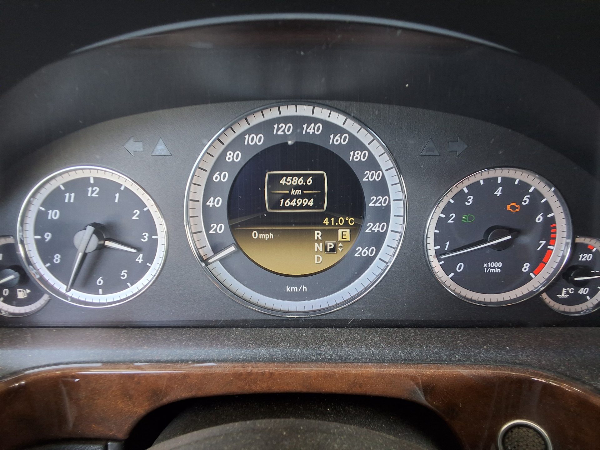 مرسيدس بنز E Class (4Th Gen) E300 Elegance 2012 E300