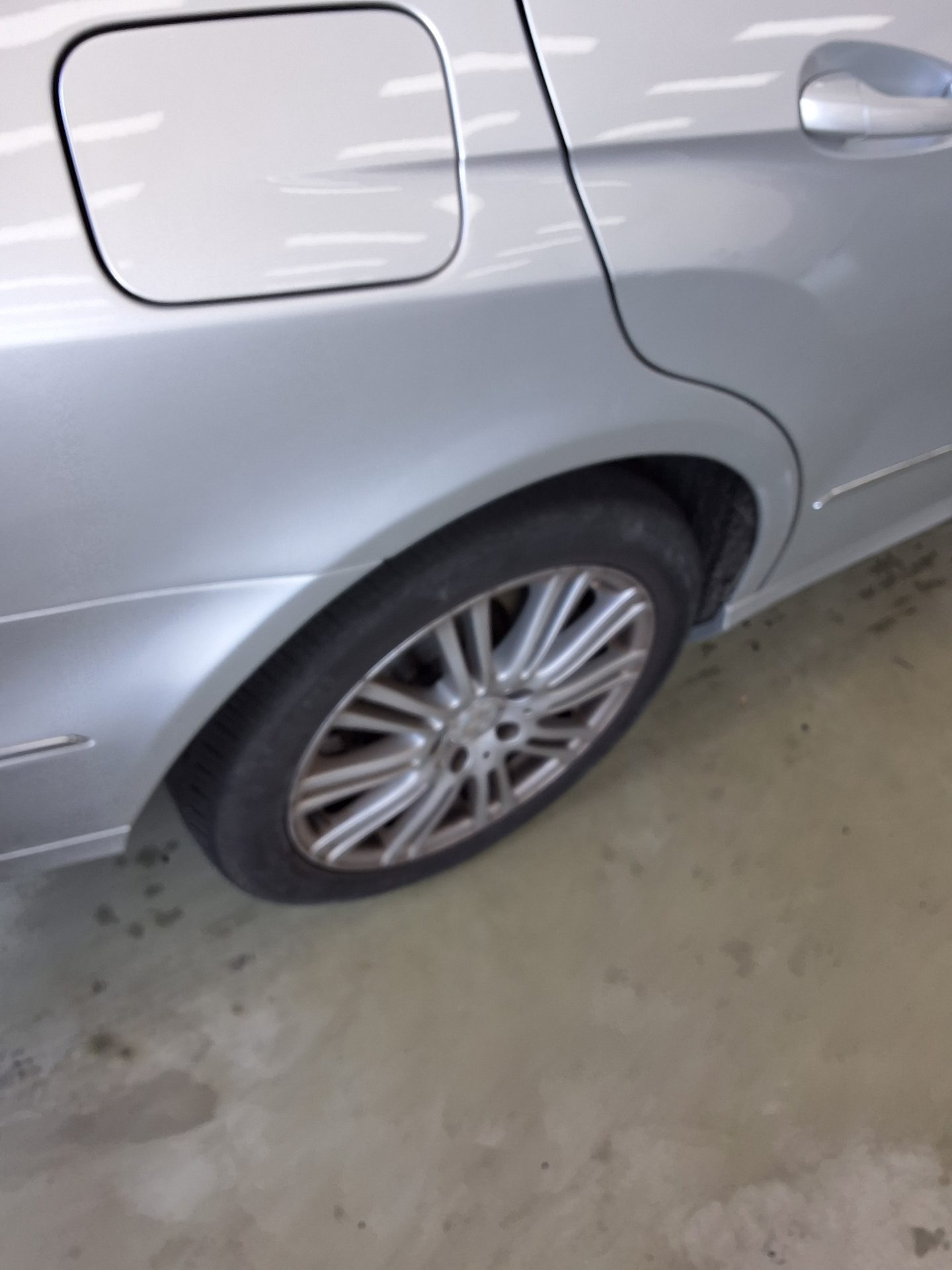 مرسيدس بنز E Class (4Th Gen) E300 Elegance 2012 E300