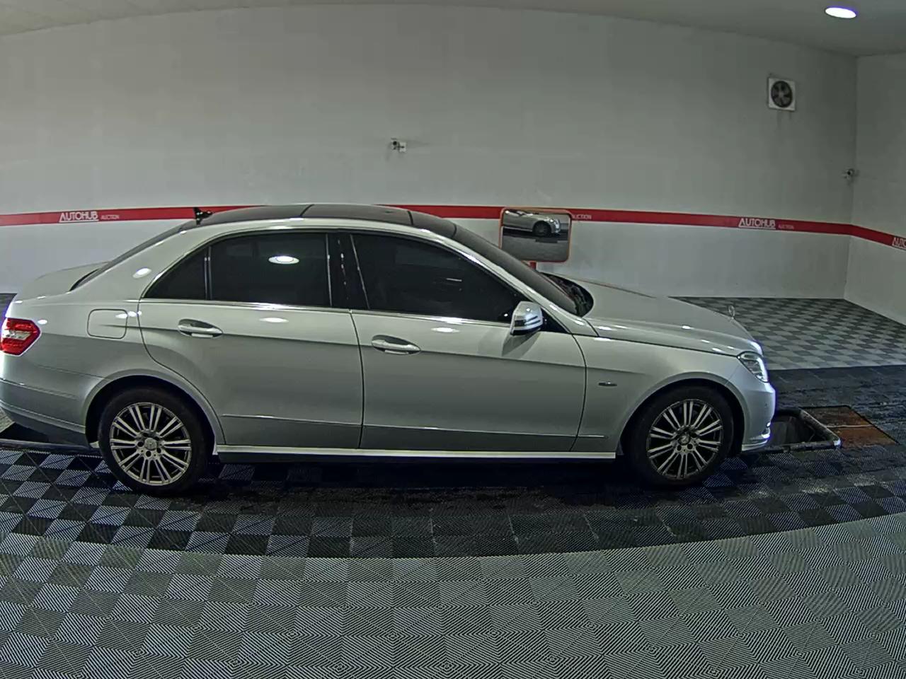 مرسيدس بنز E Class (4Th Gen) E300 Elegance 2012 E300