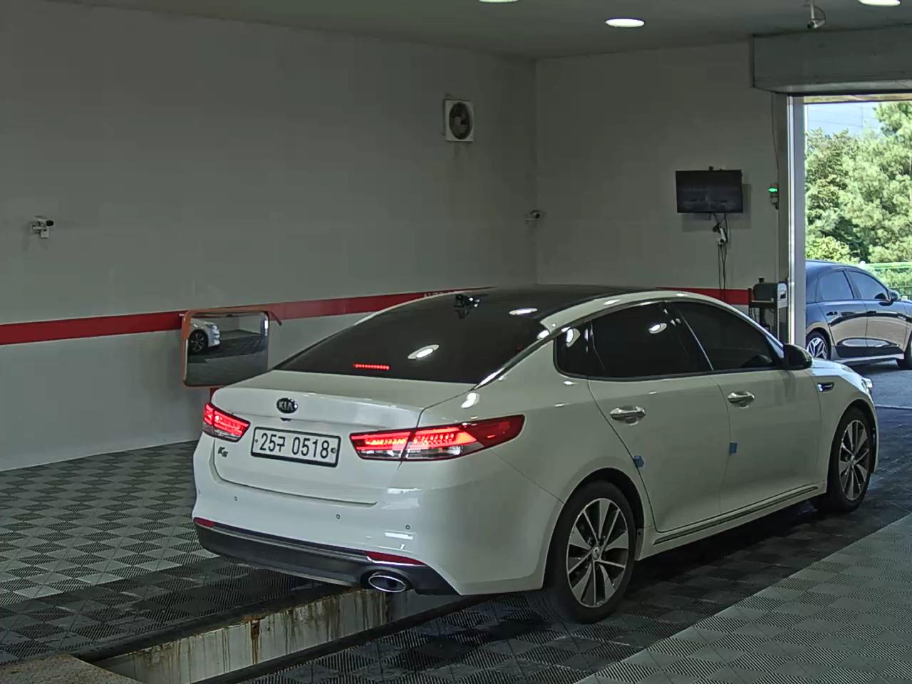 2016 - kia k5