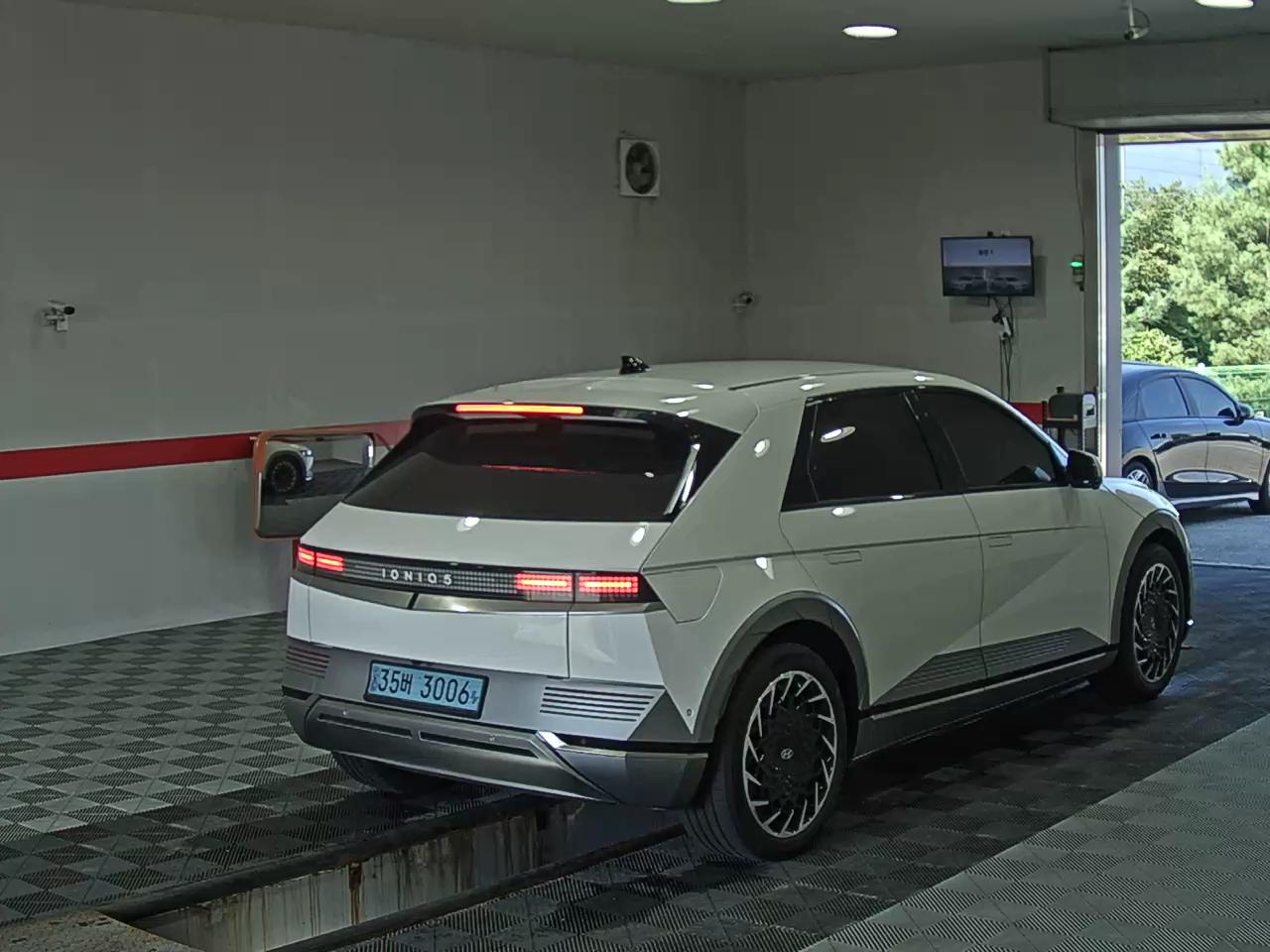 هيونداي أيونيك 2022 EV طويل المدى PRESTIGE