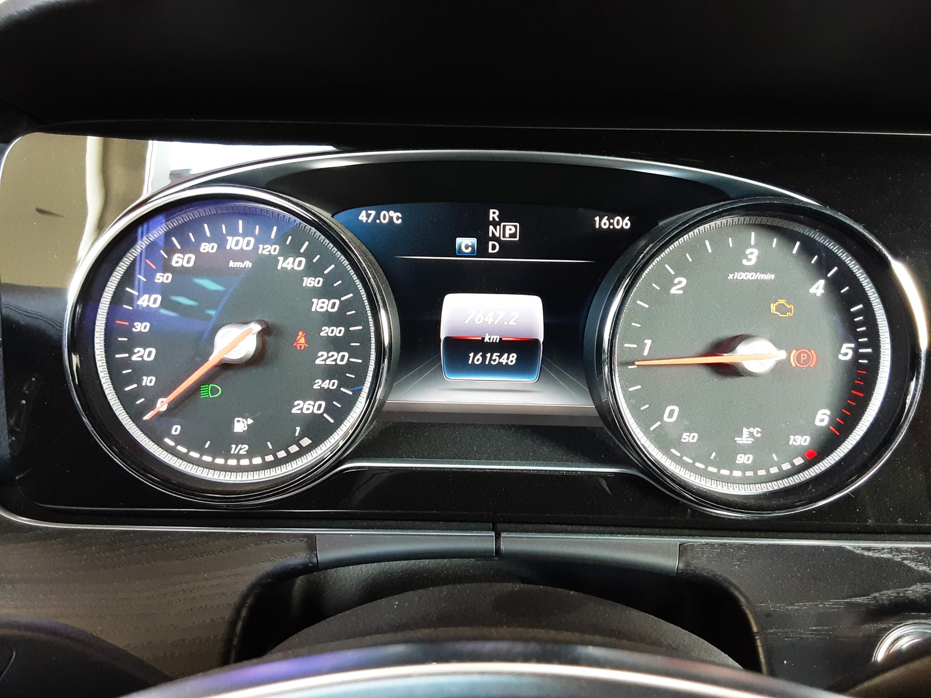 مرسيدس بنز E Class (5Th Gen) Cabriolet E220D 2018 E220d