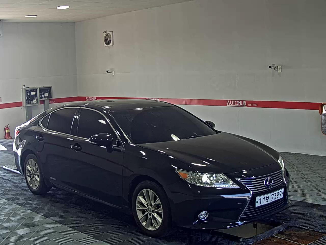 لكزس إي إس (6Th Gen) 300H 2015 300h