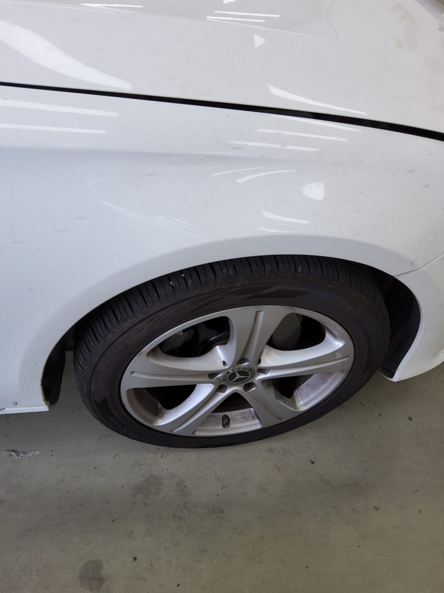 مرسيدس بنز E Class (5Th Gen) E220D Avantgarde 2018 E220d