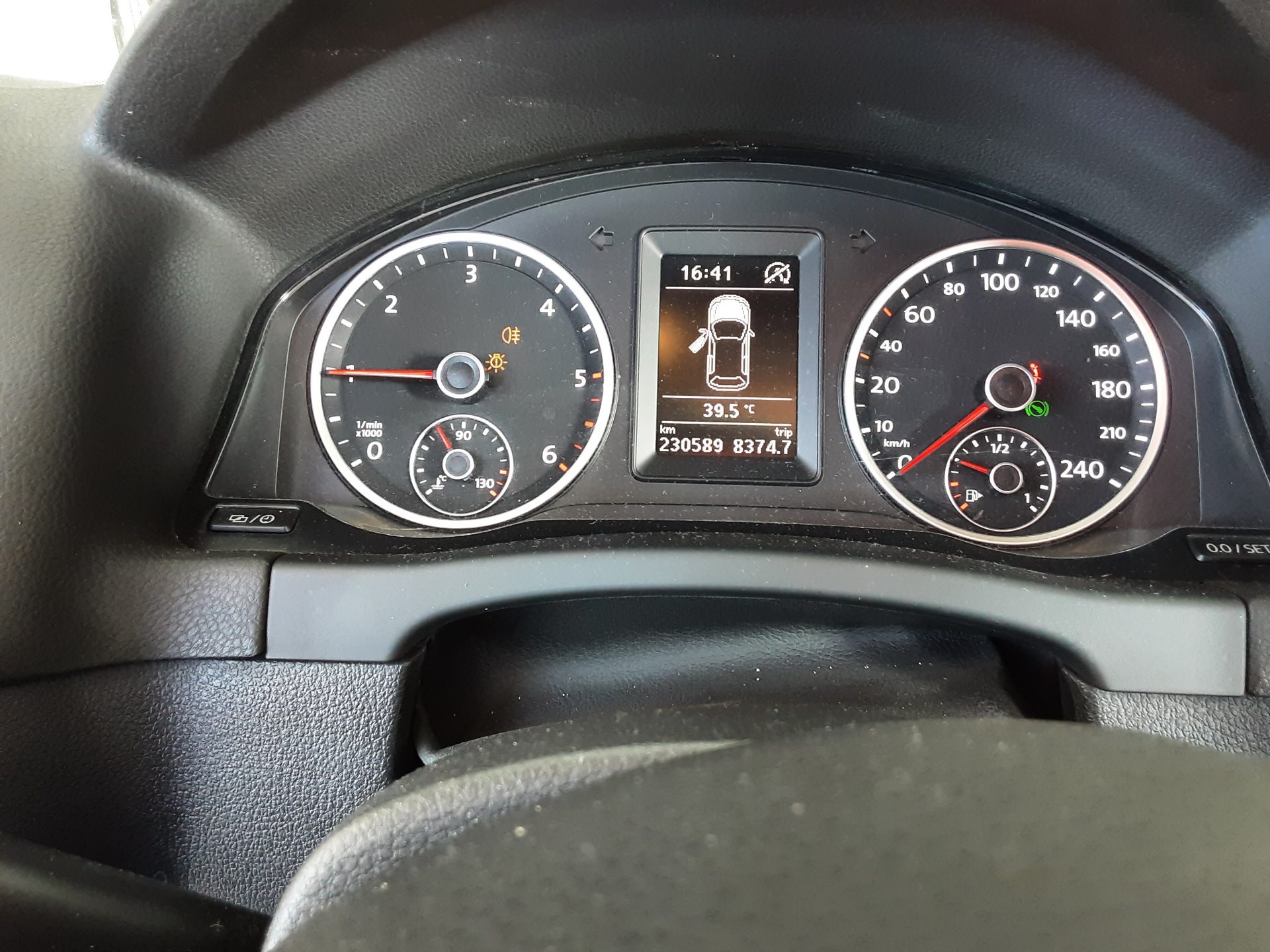 فولكس فاجن تيجوان 2.0 TDI Bluemotion بريميوم 2013 بريميوم