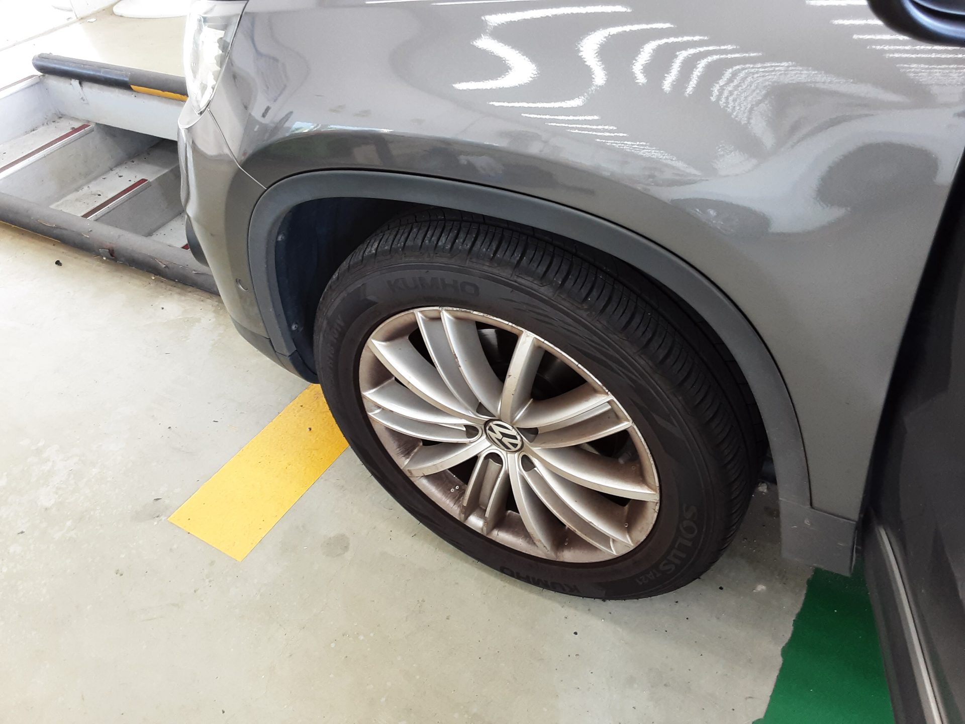فولكس فاجن تيجوان 2.0 TDI Bluemotion بريميوم 2013 بريميوم