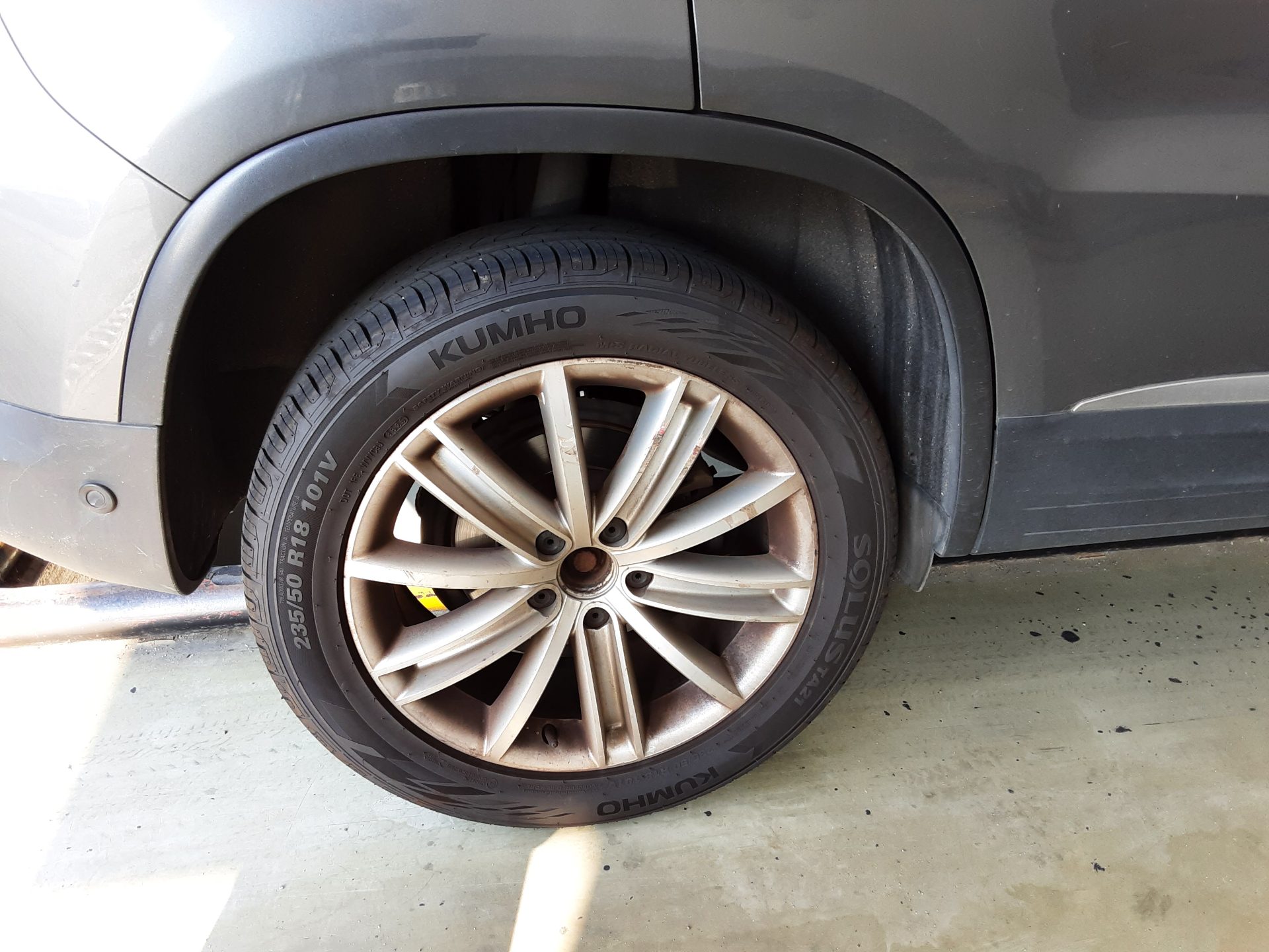 فولكس فاجن تيجوان 2.0 TDI Bluemotion بريميوم 2013 بريميوم