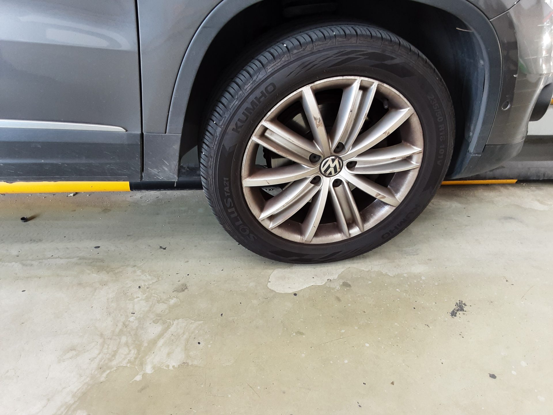 فولكس فاجن تيجوان 2.0 TDI Bluemotion بريميوم 2013 بريميوم