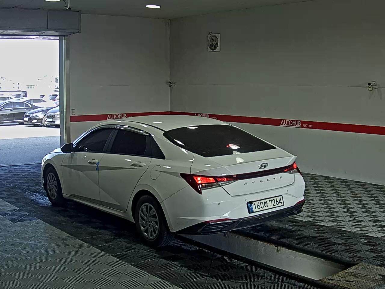 هيونداي أفانتي 2021 STYLE