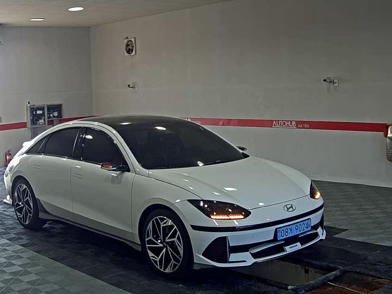 هيونداي أيونيك 2023 طويل المدى PRESTIGE