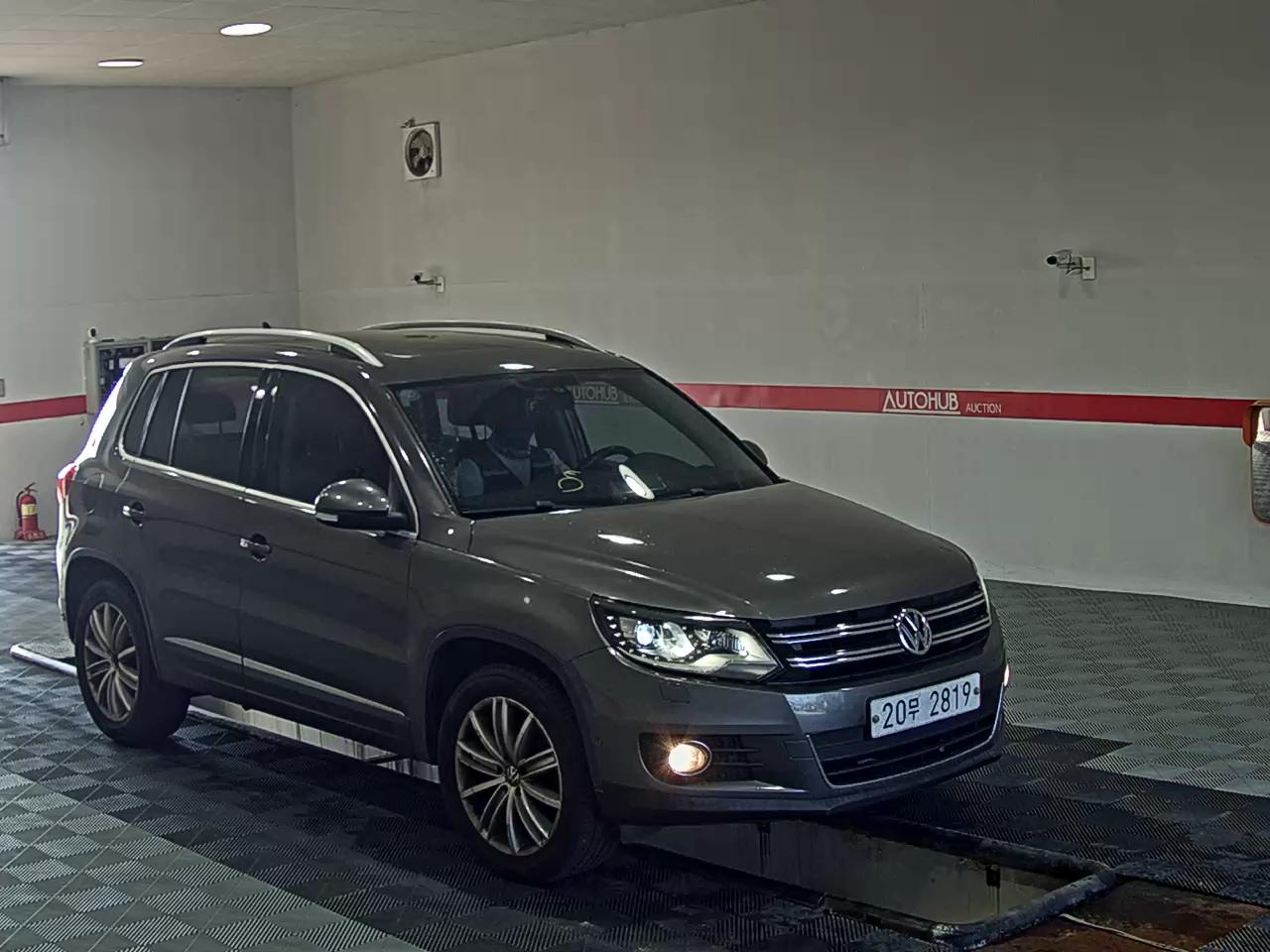 فولكس فاجن تيجوان 2.0 TDI Bluemotion بريميوم 2013 بريميوم