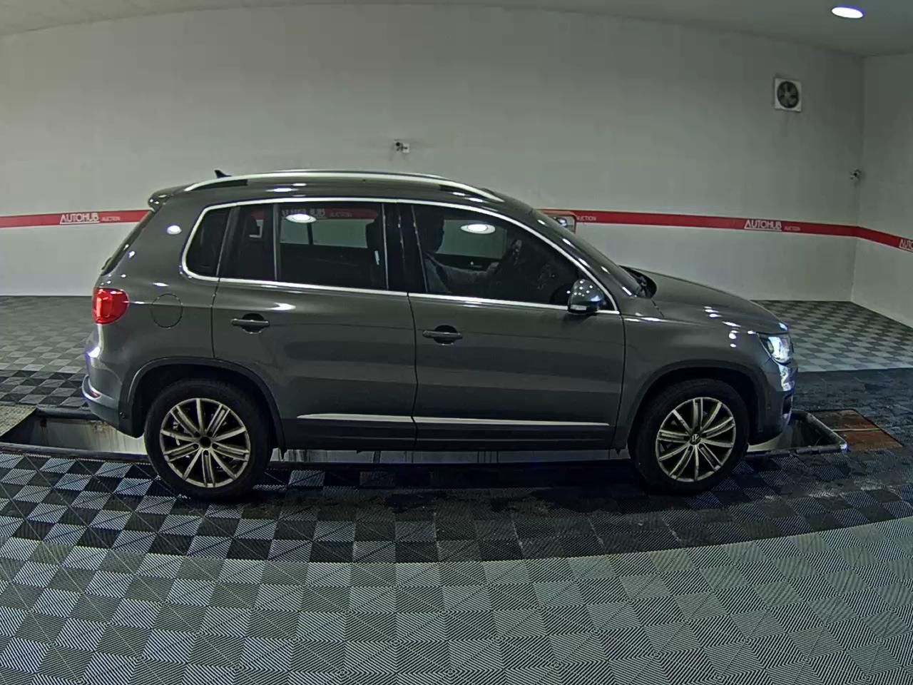 فولكس فاجن تيجوان 2.0 TDI Bluemotion بريميوم 2013 بريميوم