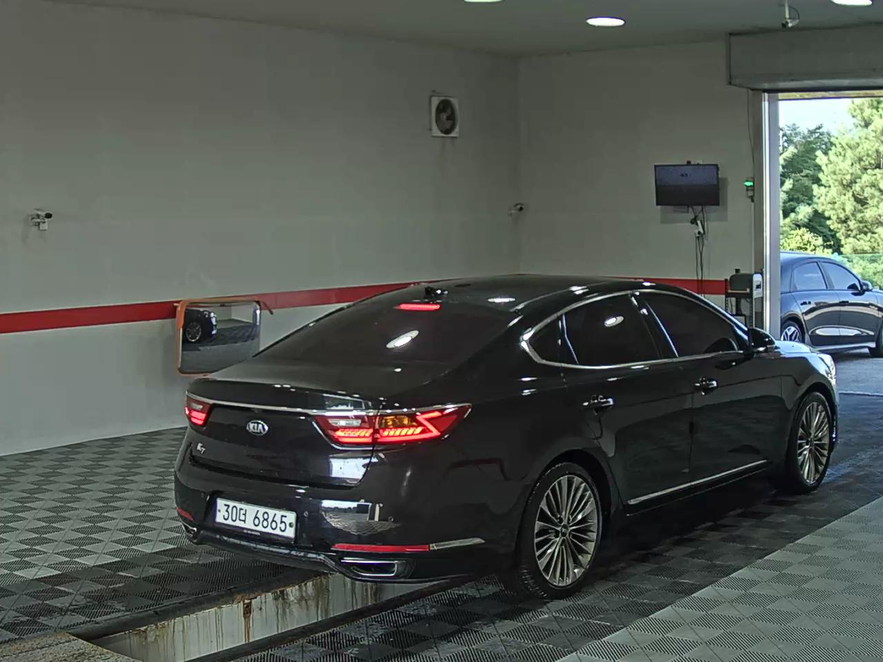 2018 - kia k7