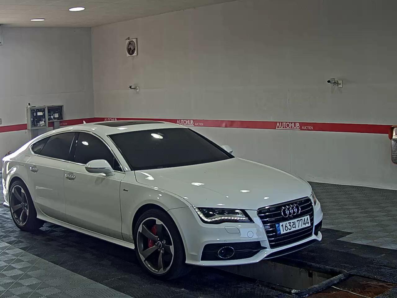 أودي إيه 7 55 TDI كواترو Dynamic 2015