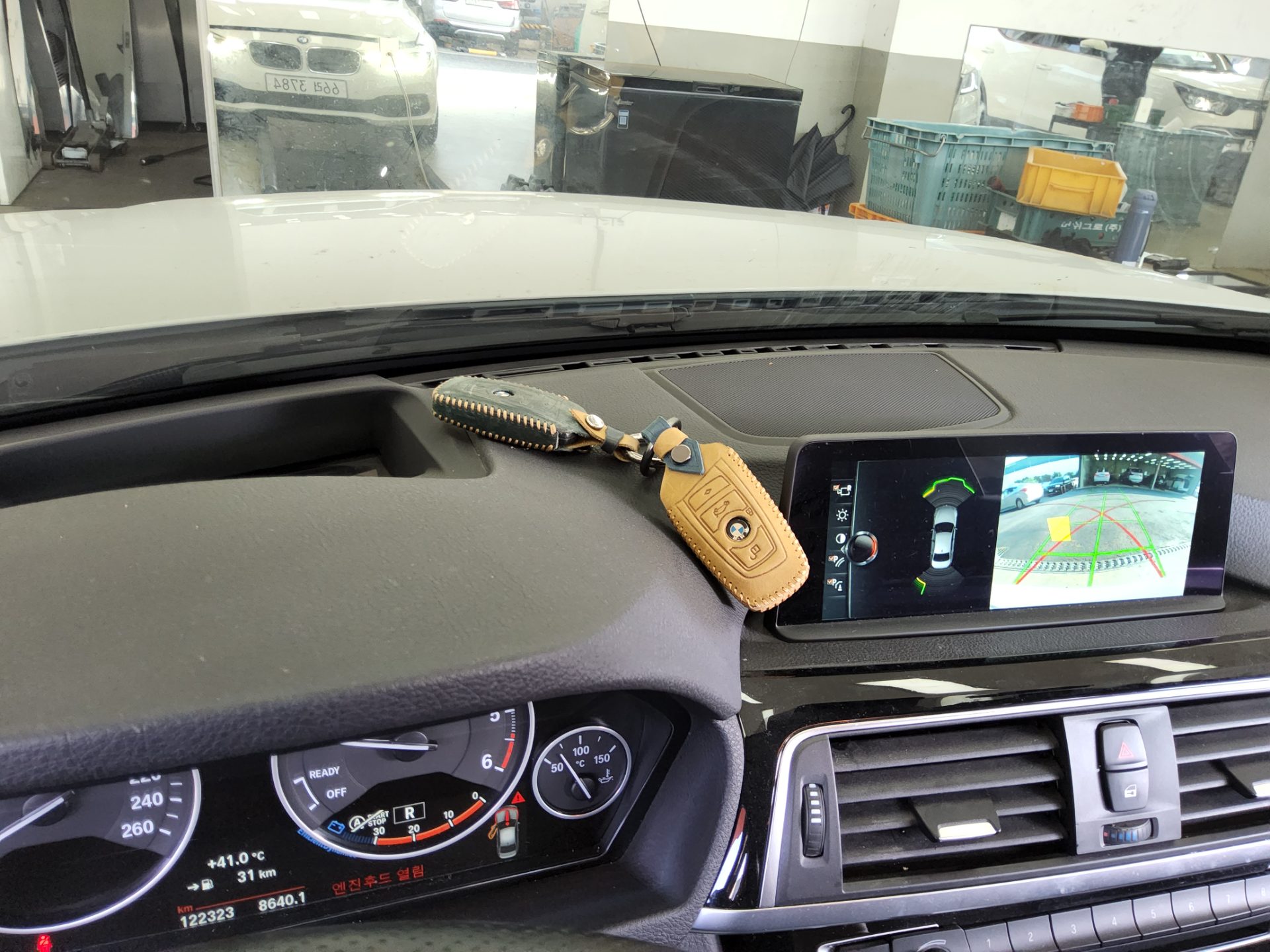 بي إم دبليو 3 Series (6Th Gen) 320D 2017 320d