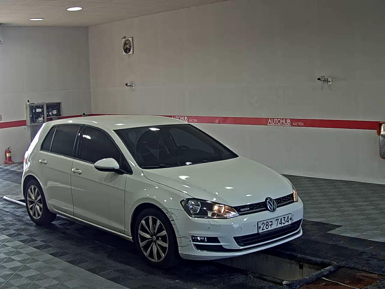 فولكس فاجن جولف (7Th Gen) 1.6 TDI Bluemotion 2013