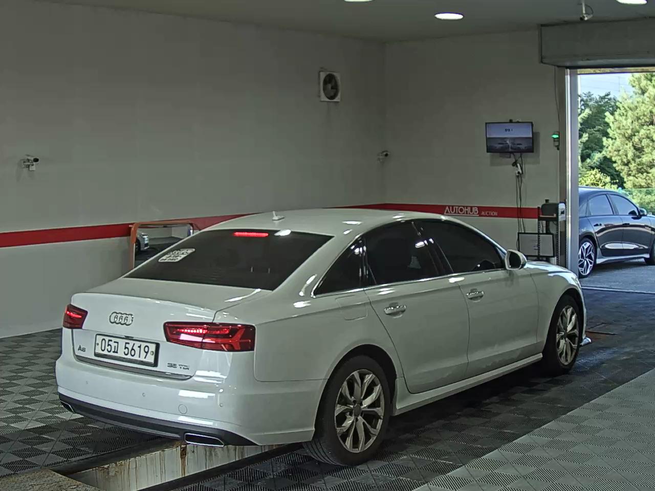 أودي إيه 6 (4Th Gen) 35 TDI بريميوم 2016 بريميوم