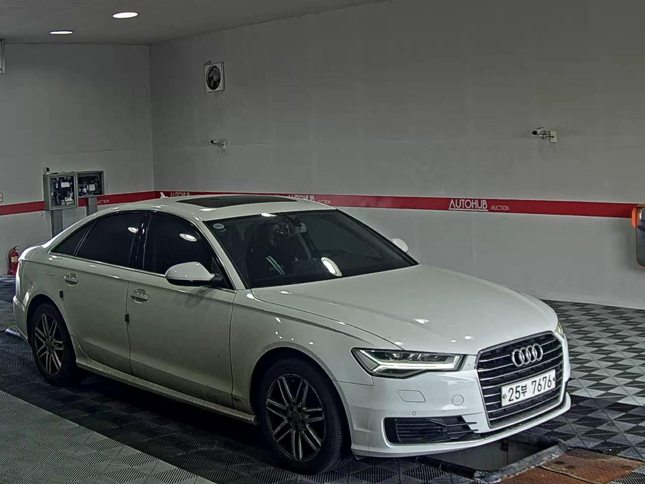 أودي إيه 6 (4Th Gen) 35 TDI Comfort 2016