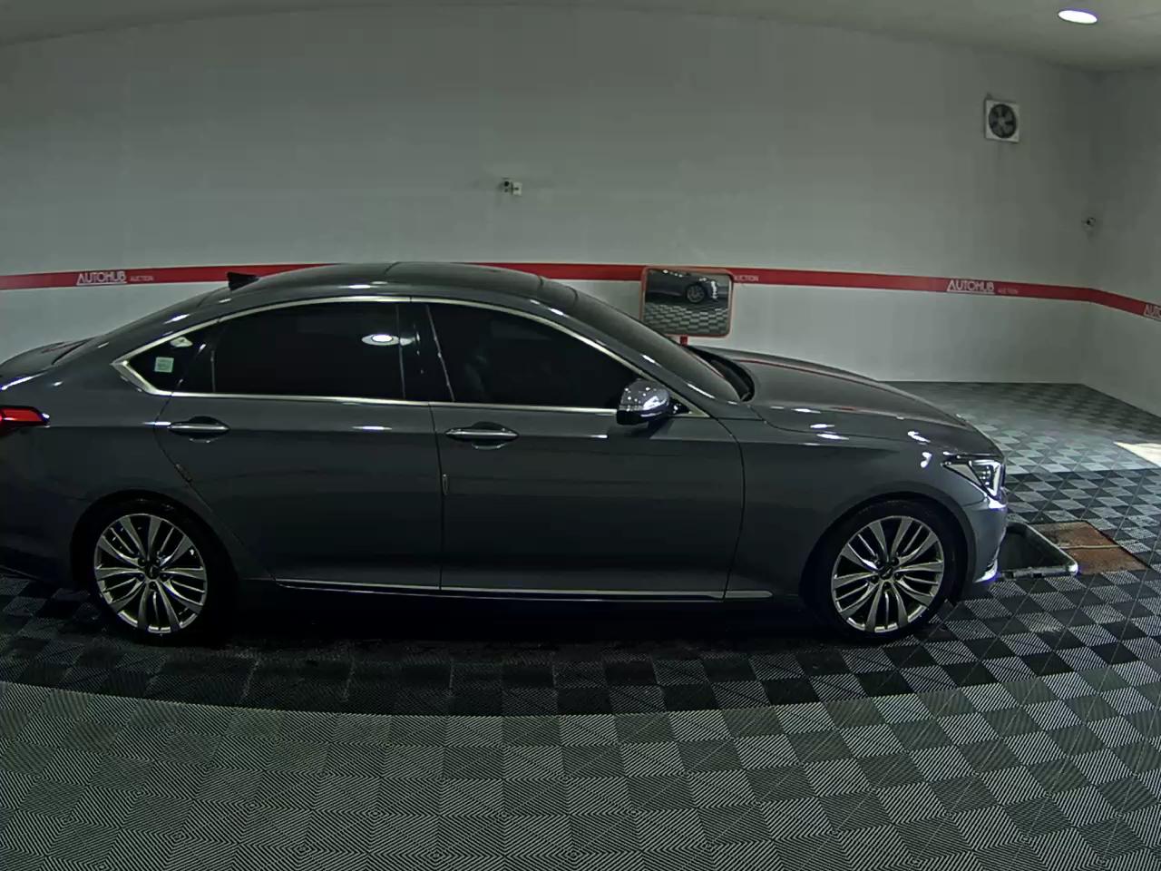 هيونداي جينيسيس Dh G330 دفع كلي بريميوم 2016 دفع رباعي بريميوم