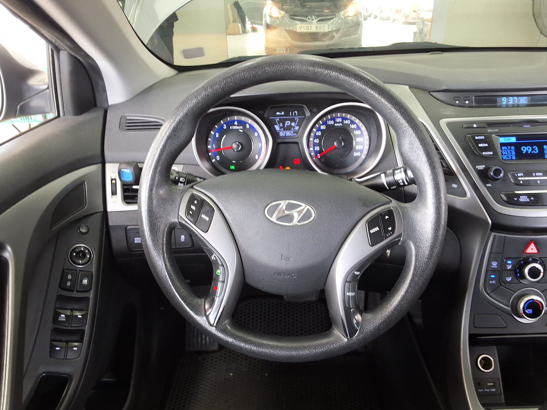 2014 - hyundai avante