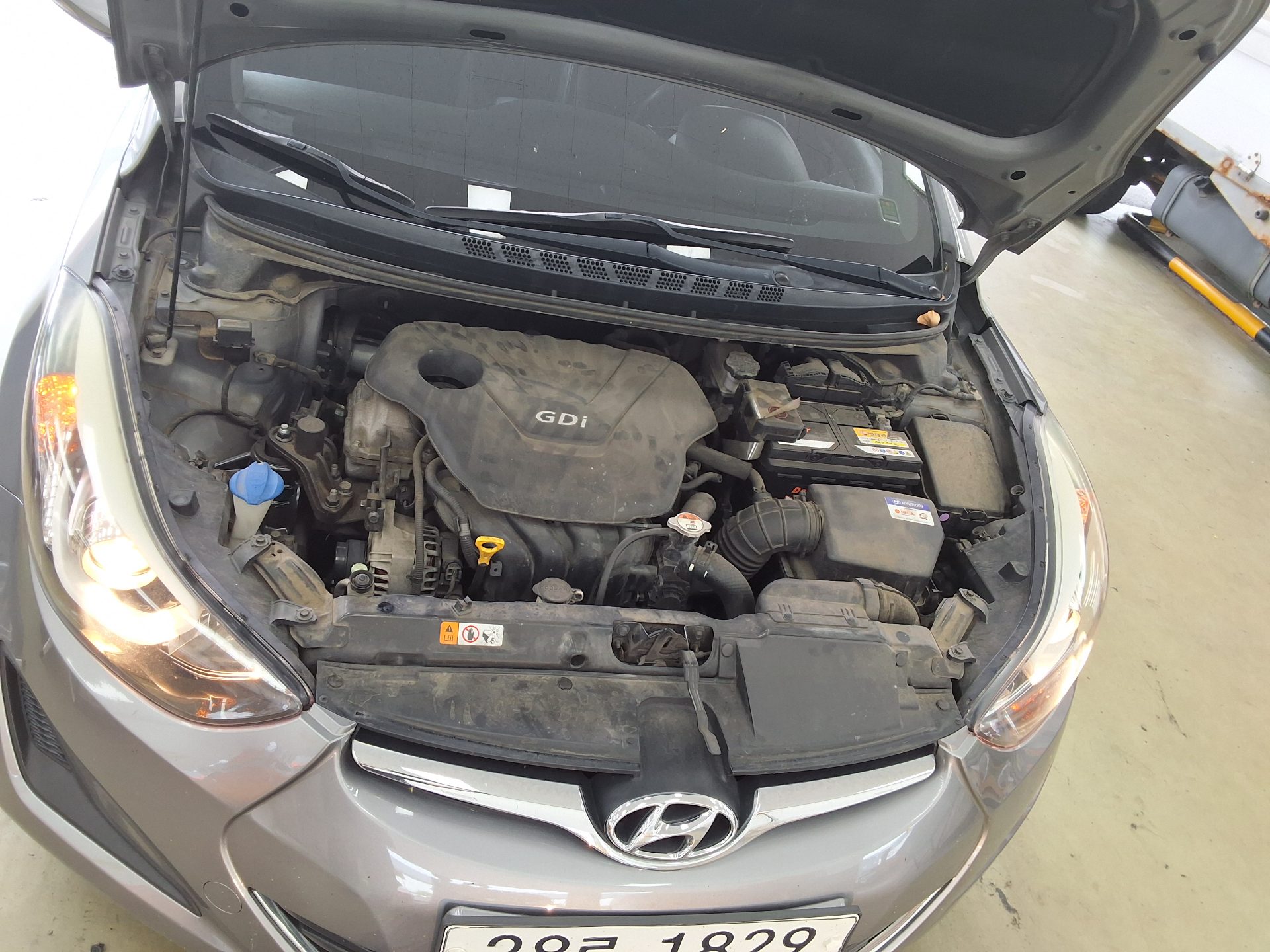 2014 - hyundai avante