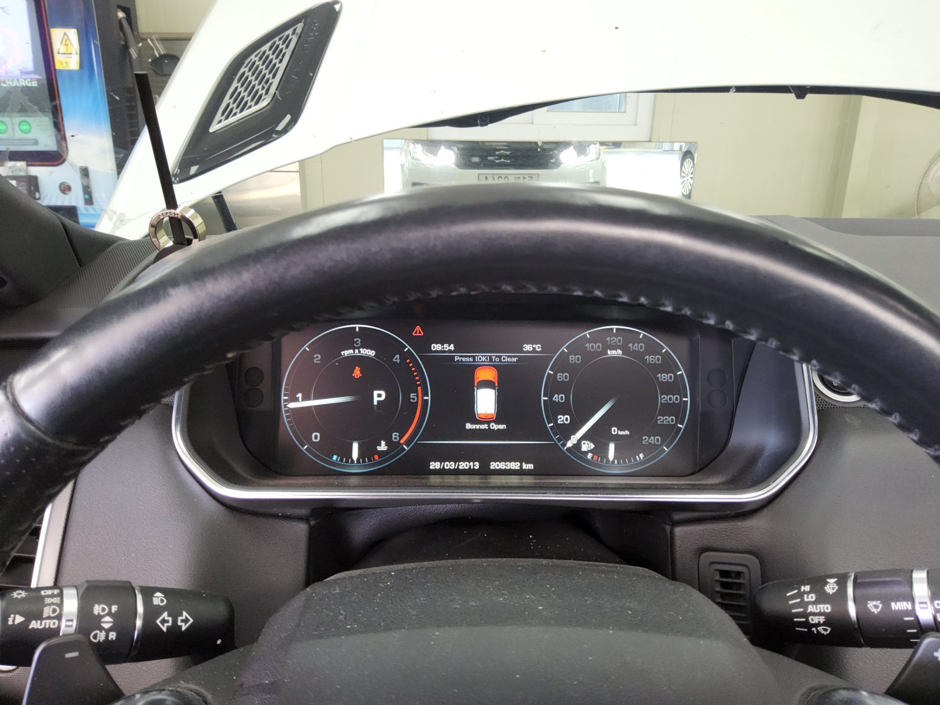 2016 - land rover range rover