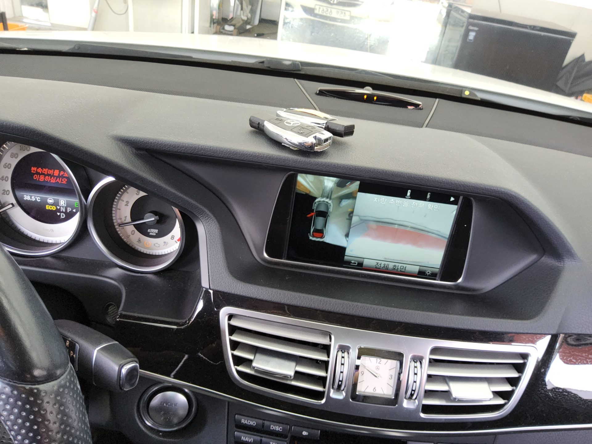 مرسيدس بنز E Class (4Th Gen) E350 فورماتيك Intelligent Drive 2014 4MATIC