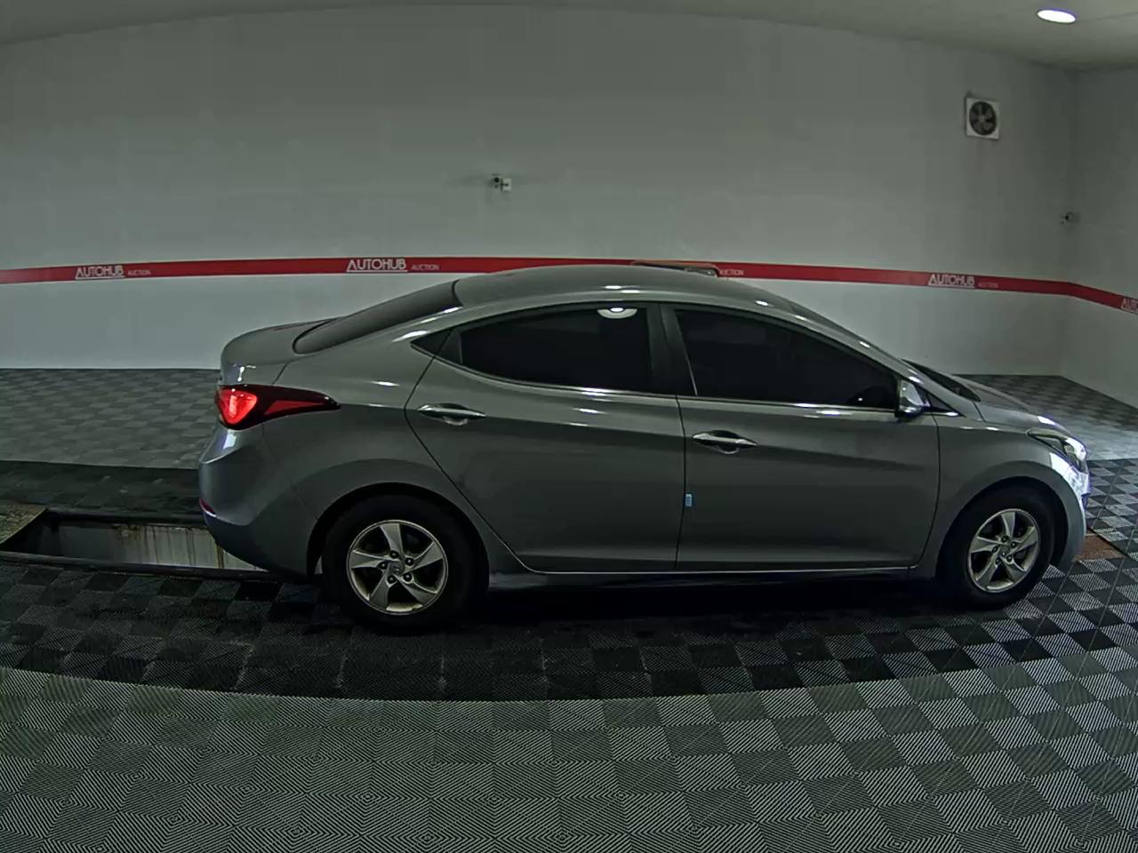 2014 - hyundai avante