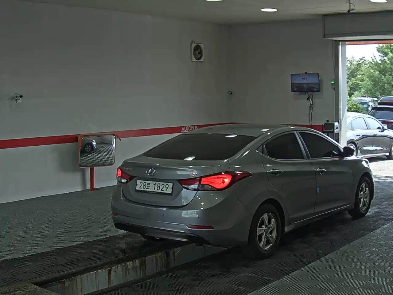 2014 - hyundai avante