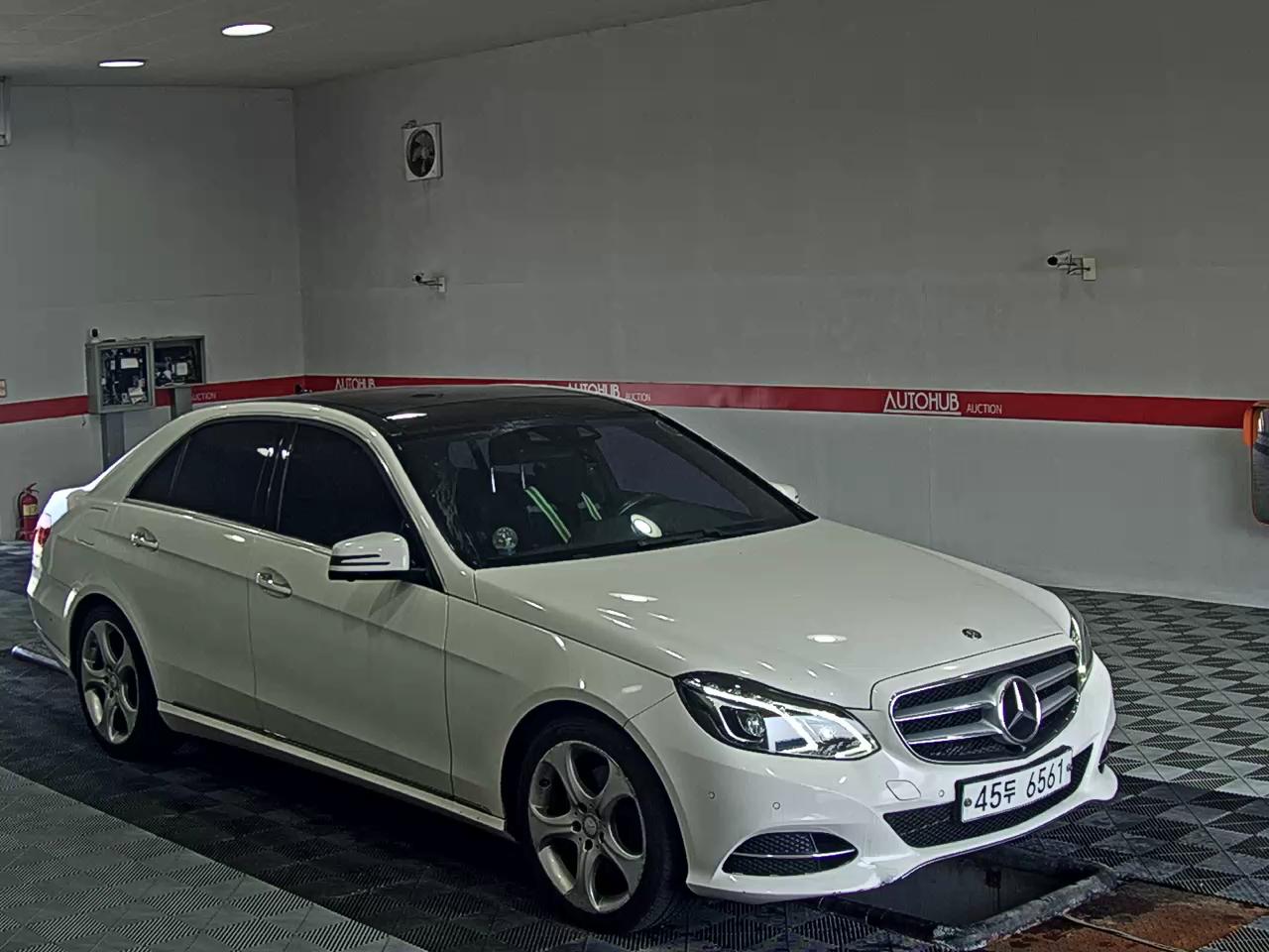 مرسيدس بنز E Class (4Th Gen) E350 فورماتيك Intelligent Drive 2014 4MATIC