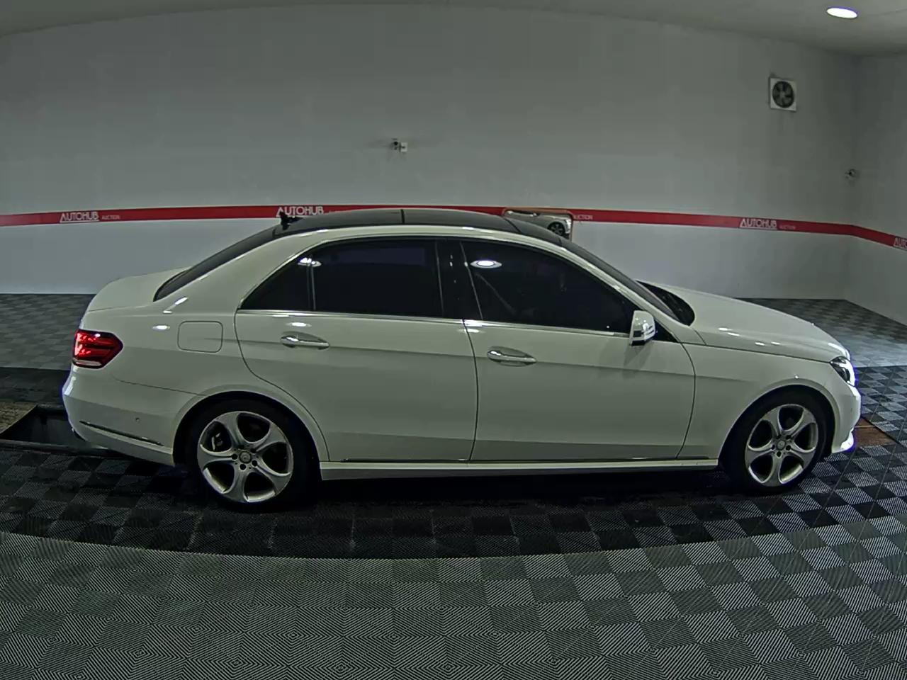 مرسيدس بنز E Class (4Th Gen) E350 فورماتيك Intelligent Drive 2014 4MATIC