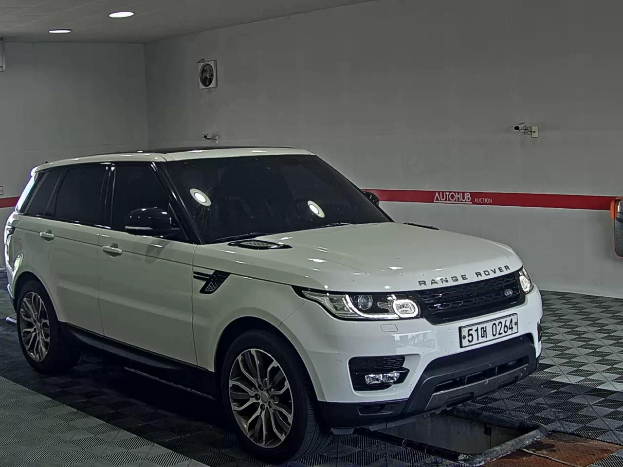2016 - land rover range rover
