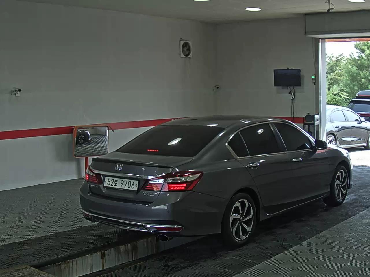 هوندا أكورد (9Th Gen) 2.4 Ex L 2017
