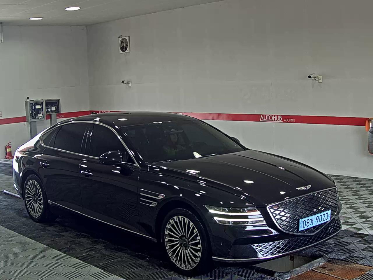 2022 - genesis eg80