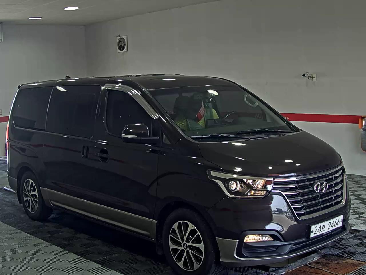 2019 - hyundai grand starex