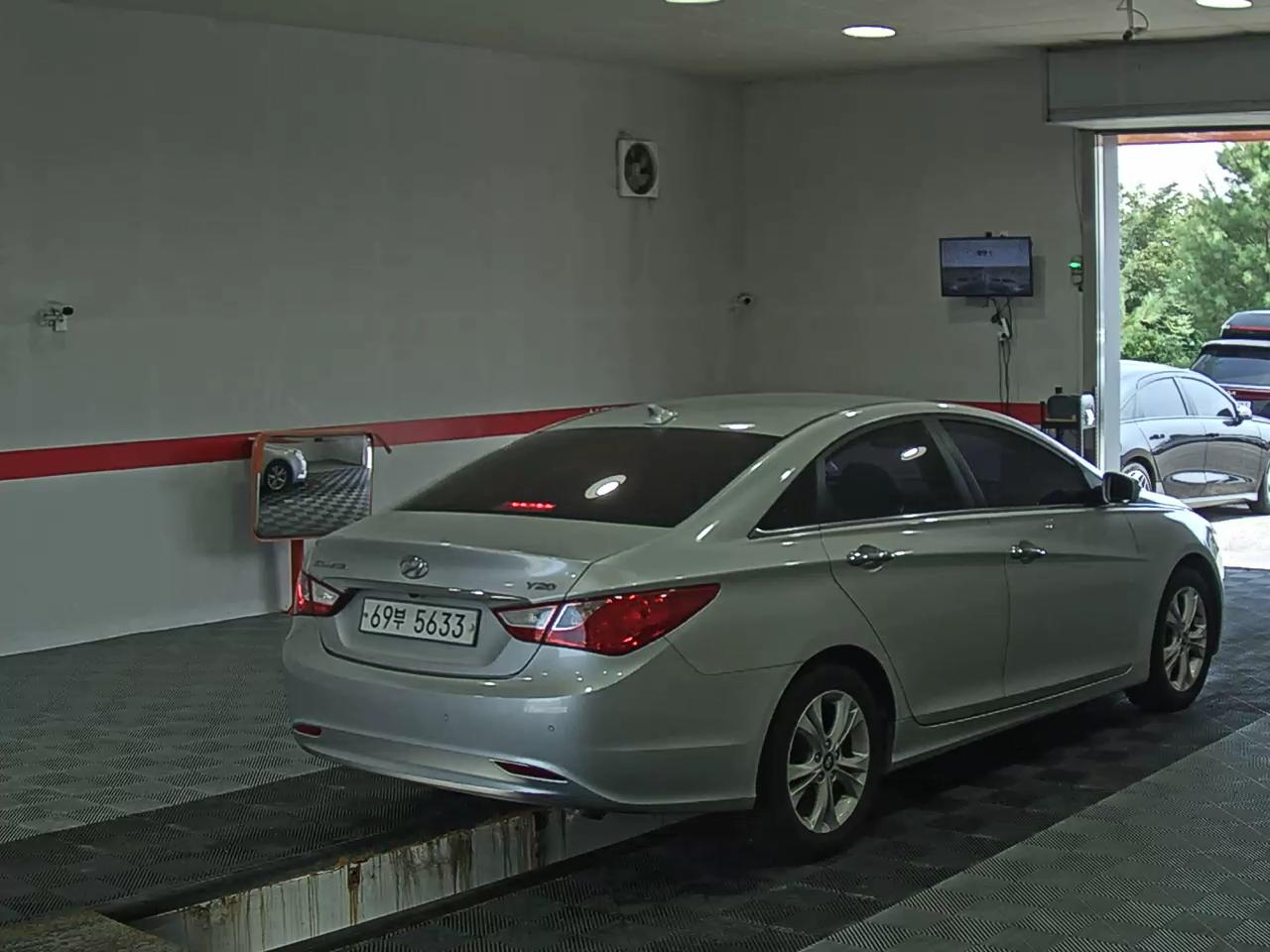 2010 - hyundai sonata